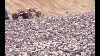 preview picture of video 'Baja 5B MCD Racerunner FG Beetle Bashing part 1'