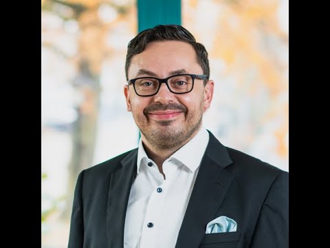 Gerald Fichtner (Geschäftsführer IHK-Bildungszentrum Bonn/Rhein-Sieg) u.a. über technische Berufe