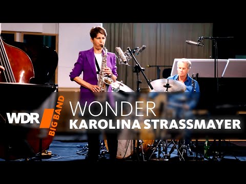 Karolina Strassmayer - Wonder | WDR BIG BAND