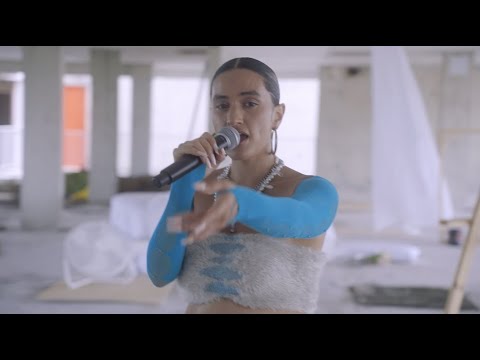 Empress Of & Jim-E Stack - Turn The Table (Official Live Performance)