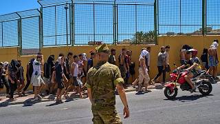 "Hybride Kriegsführung": Spaniens Justiz untersucht Einreise von Migranten nach Ceuta