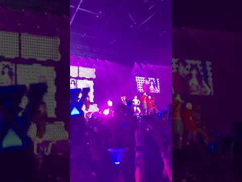 [Fancam] 181124 WINNER 위너 REALLY REALLY live @ WINNER 2018 EVERYWHERE TOUR IN HONG KONG