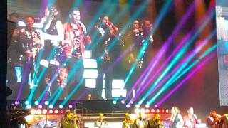 Belinda ft grupo Cañaveral - En la obscuridad @ CDMX