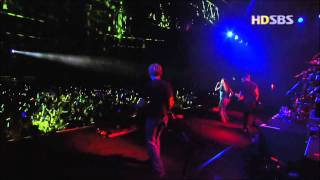 Avril Lavigne - My World - Live in Seoul Korea 2003 [HD]