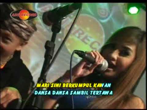 Nella Kharisma - Disayidan | Dangdut (Official Music Video)