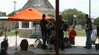 Grupo Selah-  Yo Buscaba Live en Cotulla,TX