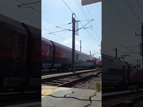 I am so happy that I got to film this! double railjet passing through Wien Matzleinsdorfer Platz