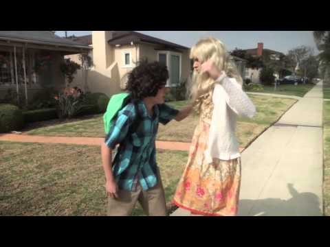KEY OF AWESOME-Taylor Swift - I Knew You Were Trouble PARODY