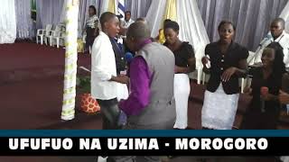 Download lagu KUSIFU NA KUABUDU (Ufufuo na Uzima - Morogoro) mp3