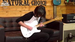 Video thumbnail for Fender Custom Shop '52 Tele Relic Roasted Maple Neck White Blonde R108968 by The Peach Boutique