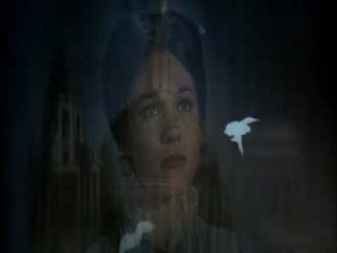 Feed The Birds - Mary Poppins (Julie Andrews)