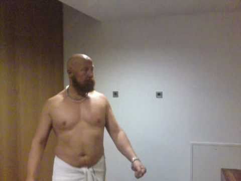 Noeth Yn Y Drych - 17 Hydref 2010