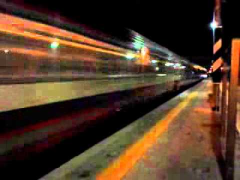 FB9804 in transito a Falconara M.ma (AN), E402b a 160 kmh