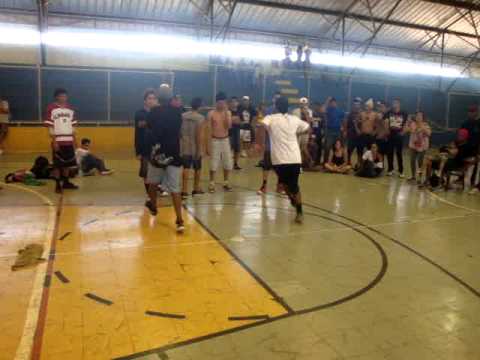 Over Kingz vs Floor Riders