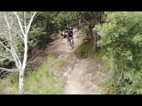 Deacon - The Pop 'n' Fresh Step Down