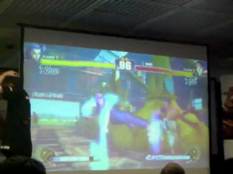 Street Fighter 4 Daigo (Ryu) vs Luffy (Rose) Semi Final winner bracket  WGC Cannes 2010