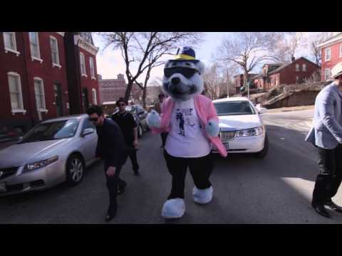 Louie   Uptown Funk HD