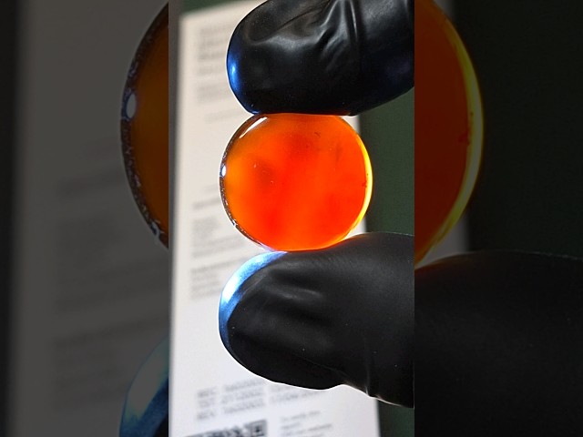 حجر عقيق طبيعي مفحوص وموثق بشهادة مختبر