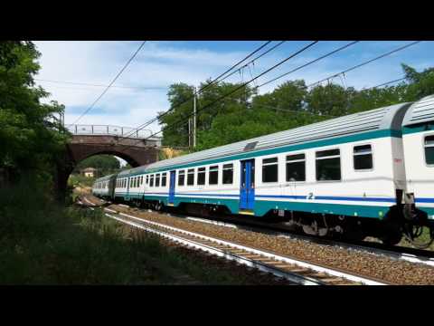 IL SALUTO CON IL FISCHIO E IL FARO DELLA E.464 621 IN TRANSITO A RIGOROSO (AL) 15 - 7 - 2017