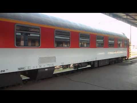 Příjezd vlaku R 758 (ČD 362.052) - Cheb, 19. 5. 2013