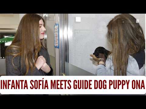 Infanta Sofía Meets Guide Dog Puppy “Ona” She Personally Named | ONCE Foundation Visit