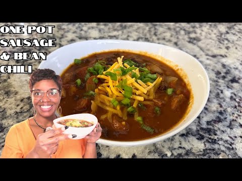 ONE POT ANDOUILLE SAUSAGE & BLACK BEAN CHILI RECIPE | COZY PROTEIN PACKED MEAL | COOK WITH ME