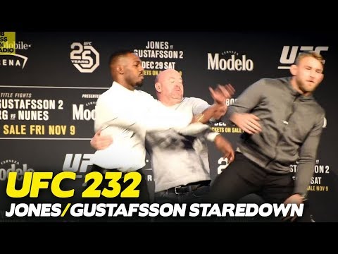 UFC 232: Jon Jones Shoves Alexander Gustafsson During Staredown!