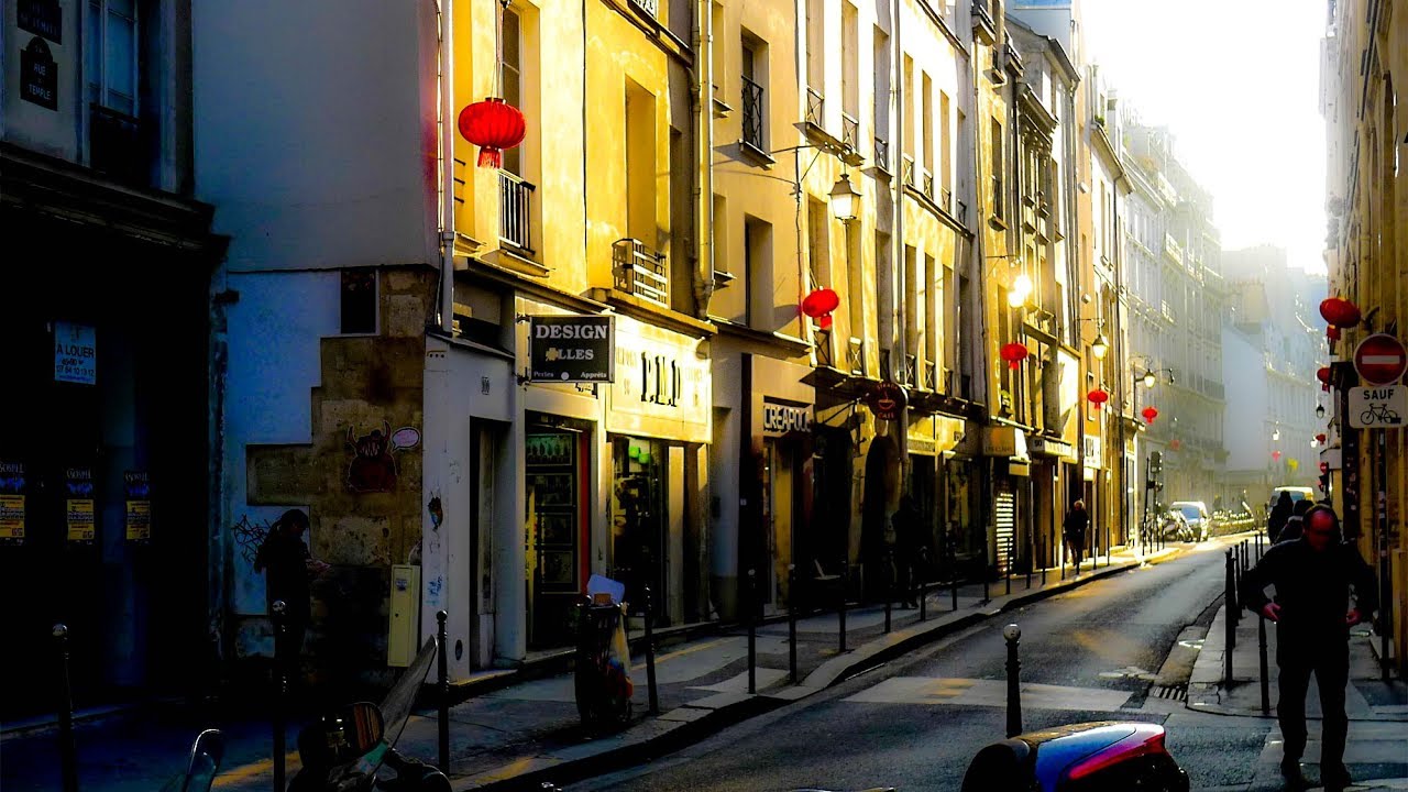 A Walk Down Rue du Temple, Paris
