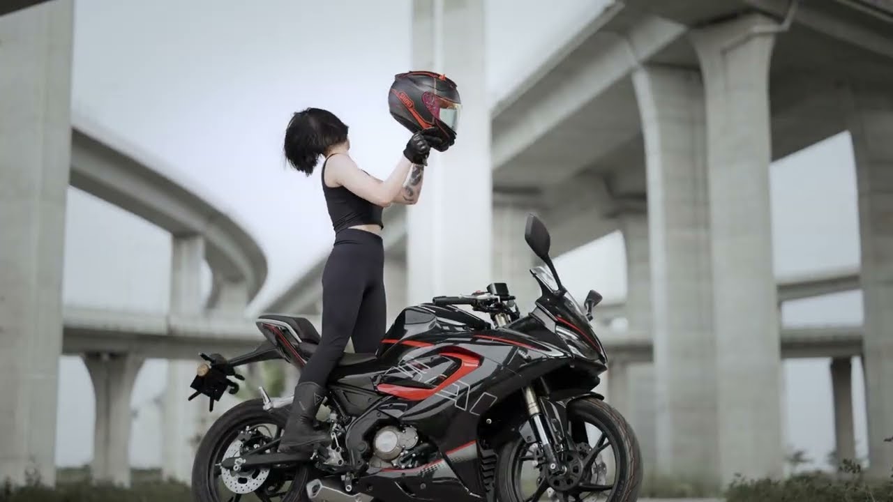 Brand new QJMotor SRK125R