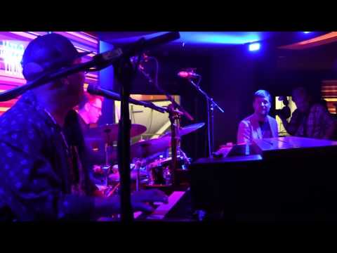 Ivan Neville vs Robert Walter 1/7/16 (Part 1 of 2) Jam Cruise