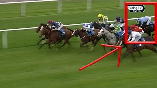 Remarkable! When a rival jockey lends a helping hand ✋