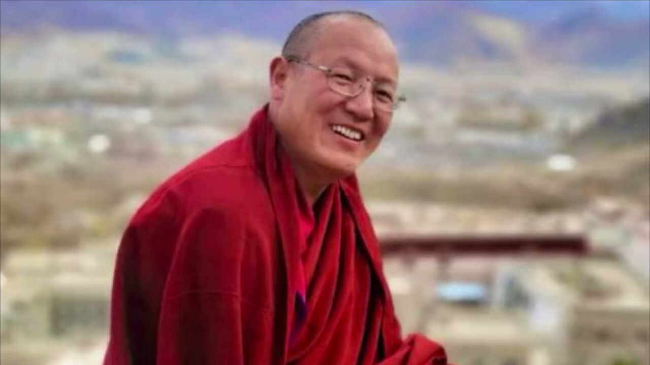 མཎྡལ་འབུལ་ཚུལ་། དང་པོ། དགེ་ལྡན་དགེན་སྙན་གྲགས།