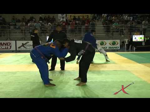 MUNDIAL PROFISSIONAL 2015 - Felipe Figueiredo x Matheus Tadanado by X-COMBAT