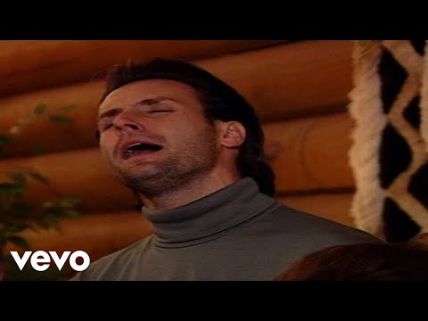 Bill & Gloria Gaither - I Bowed On My Knees [Live] ft. Larry Gatlin, Michael English