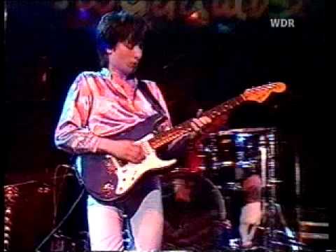 Jan vd Meij & Vitesse - Running and hiding