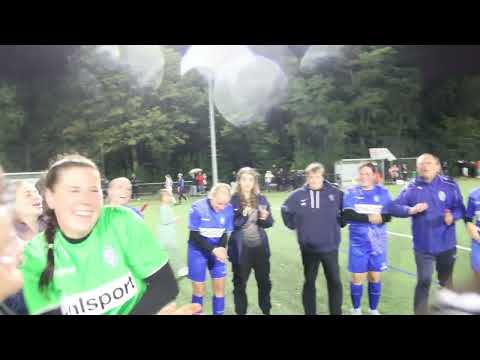 Partystimmung nach Finaleinzug (Frankfurter Kreispokal) unseres Frauenteams