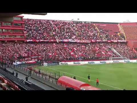 "VIVO HINCHADA INSTITUTO EN SANTA FE." Barra: Los Capangas &bull; Club: Instituto