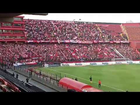 "VIVO HINCHADA INSTITUTO EN SANTA FE." Barra: Los Capangas • Club: Instituto