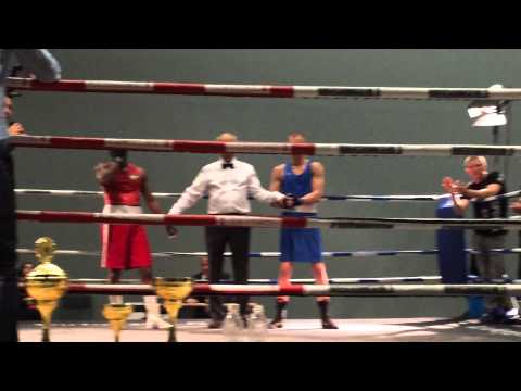 Rasmus Broman VS Clarence Goyram Varberg Fight Night 2014 Resultat