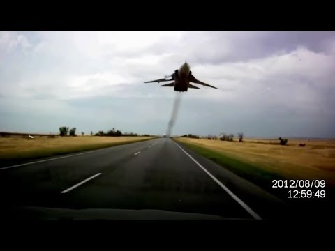Low flying aircraft - Compilation