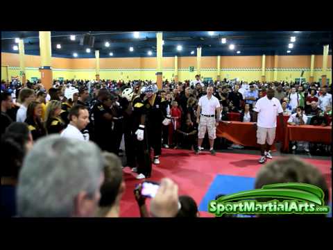 US Open 2012 - D'Andre Walker v Carlos Tearney - Men's Team Sparring