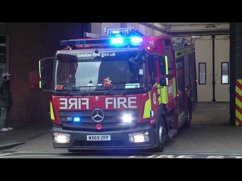 [Collection] Police Ambulances and London Fire Brigade Responding with Lights and sirens in London