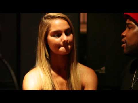 download lagu mp3 mp4 In Your Life Apple Gule, download lagu In Your Life Apple Gule gratis, unduh video klip In Your Life Apple Gule