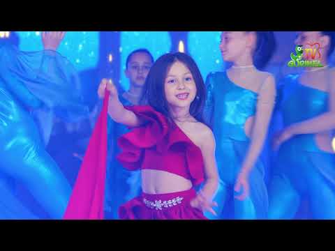 Riana Cazanciuc - Uite cât e de frumos