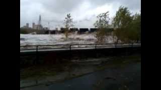 preview picture of video 'Wisconsin Rapids Wisconsin River Flood'