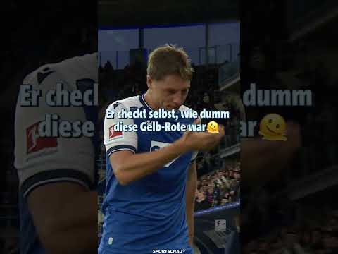 Er checkt selbst, wie dumm diese Gelb-Rote war | Sportschau #shorts