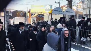 טרגדיה באומן: מסע הלוויתו של האברך הר"ר נחמן ברגר ז"ל מתושבי העיר אומן