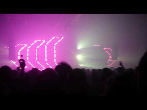 Tiësto @ Energy: Steve Forte Rio feat. Mr Hudson - Forever Young