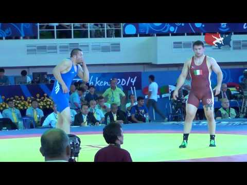 86 KG Round 1 - Alexander Dolly (IRL) vs Gamzat Osmanov (AZE)