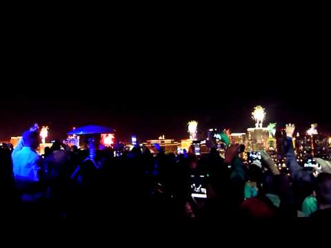 Fireworks @ Las Vegas for New Years 2011-2012